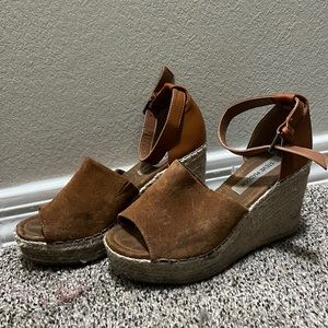 Jaylen Steve Madden wedges